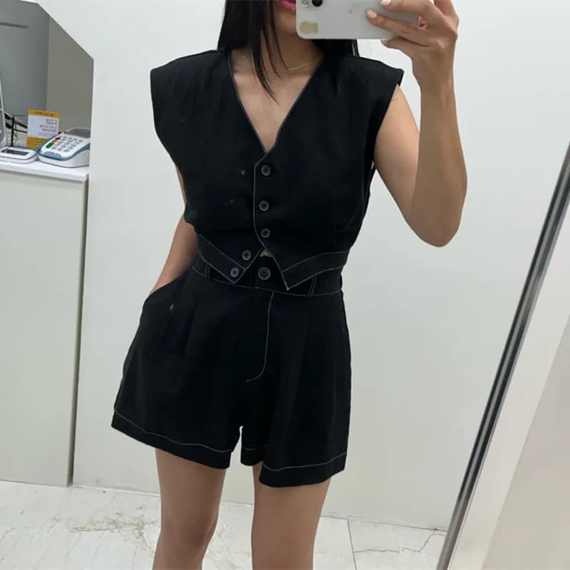 Casual V-Neck Women's Short Sleeve Top And Shorts Set Korean Style Polyester Fiber Summer Fashion Inner Wear Regular Fit