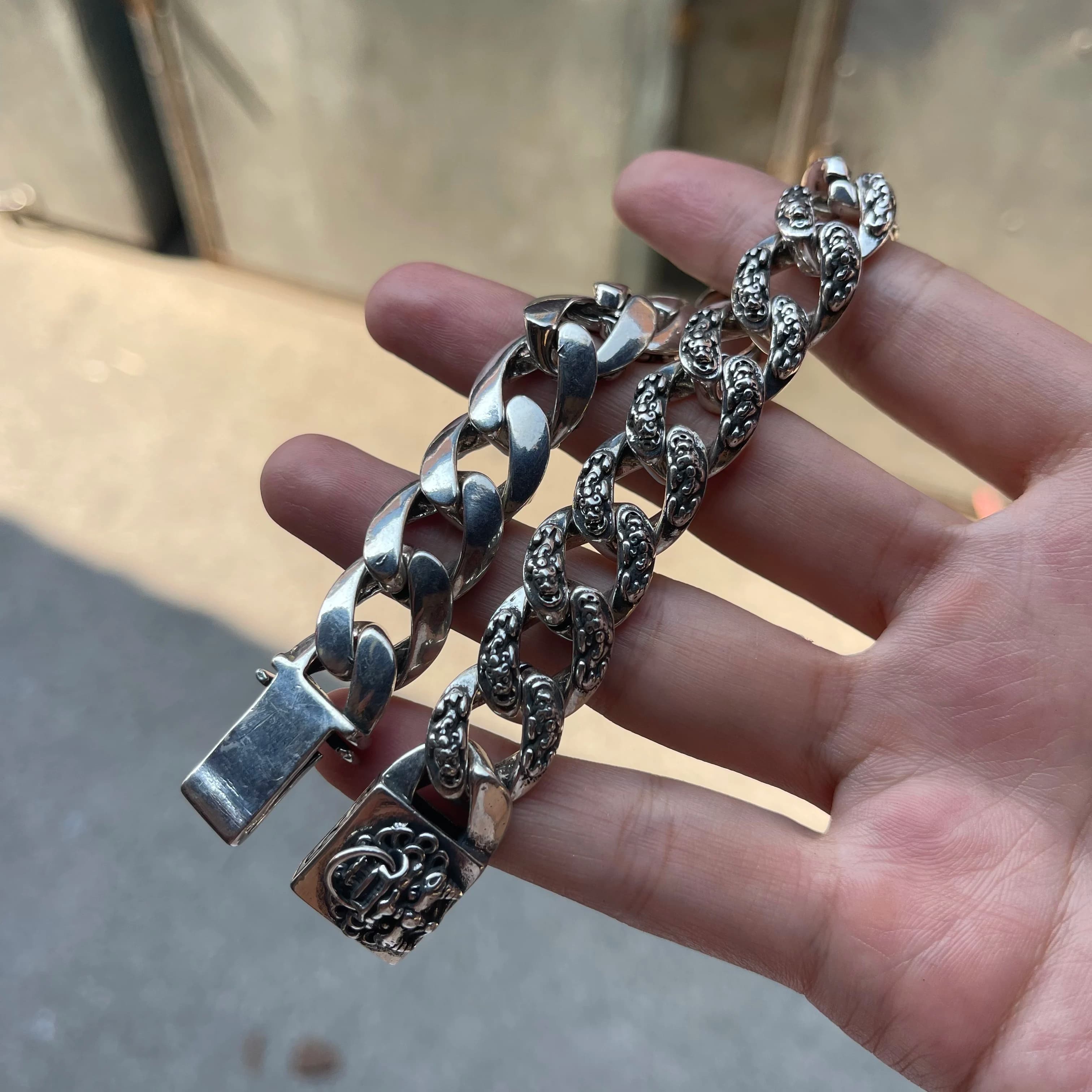 Vintage Chinese Lock Engraved Curb Chain Bracelet Retro Oxidized Metal Bangle Men Fashion Jewelry Daily Wear Party Ornament Gift