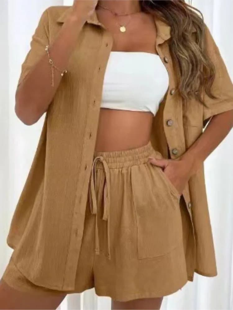 Set of 2 pieces in casual cotton Women's suit Short sleeve shirt in plain color + wide shorts Comfortable summer office women's set