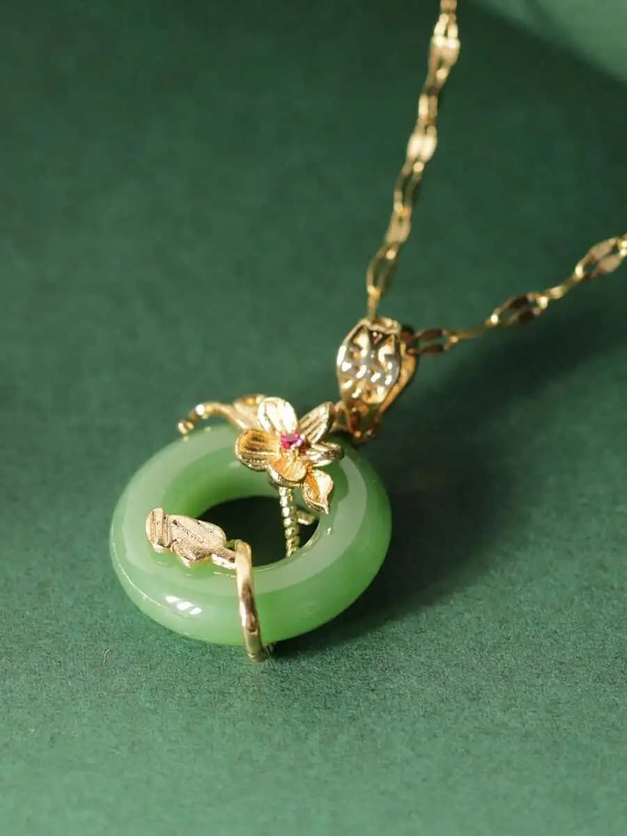 1 Green Peace Buckle Necklace Flower Ring Micro-Paved Light Luxury Niche Green Jade Lotus Leaf Pendant Suitable For Daily Wear B