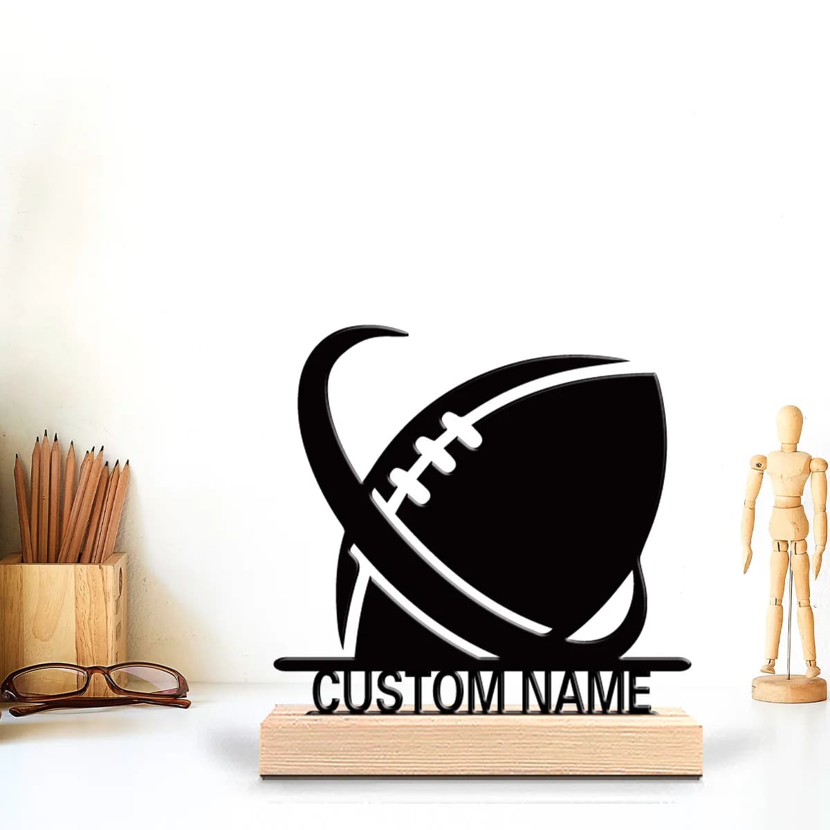 1 statuetta in metallo personalizzata a forma di pallone da football americano, ideale come regalo di Ringraziamento, decorazione da scrivania o per il soggiorno.