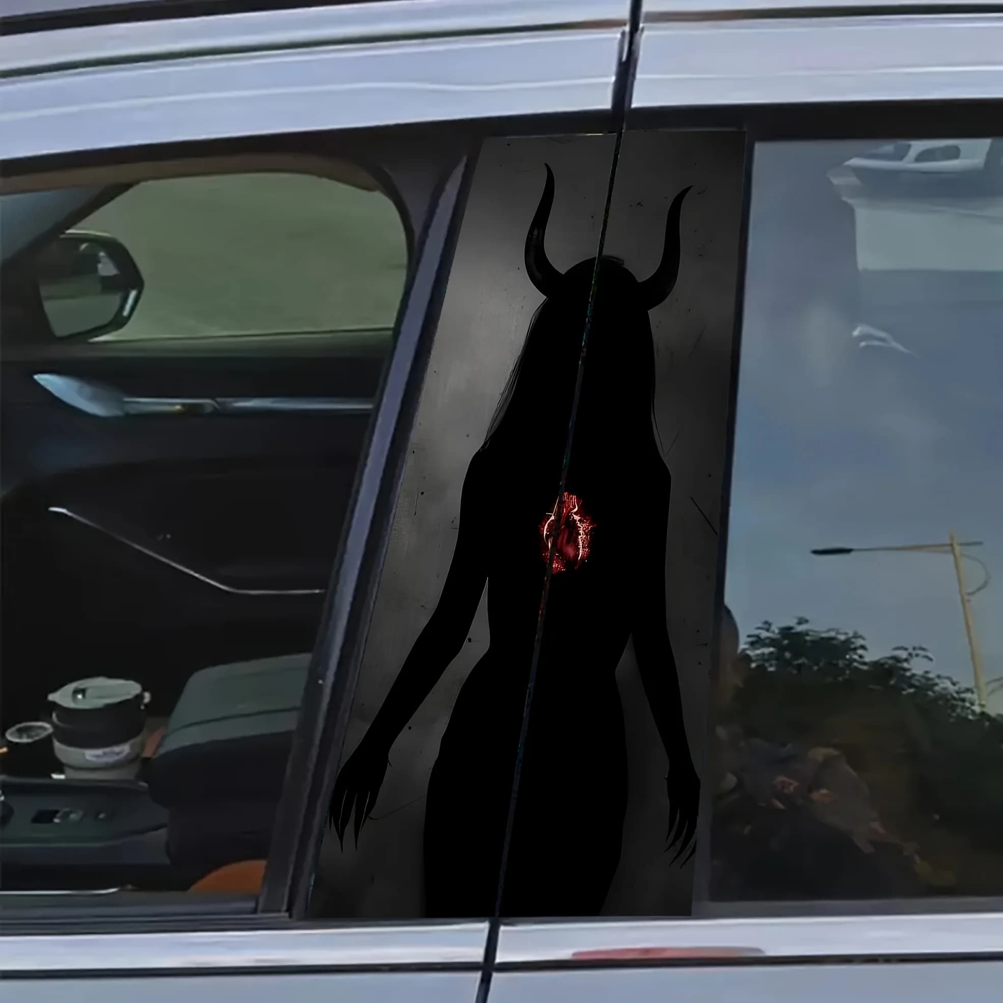 2 Adesivi per montante B auto Devil Girl | Resistente ai graffi e impermeabile, incollaggio monouso senza residui, adatto per camion