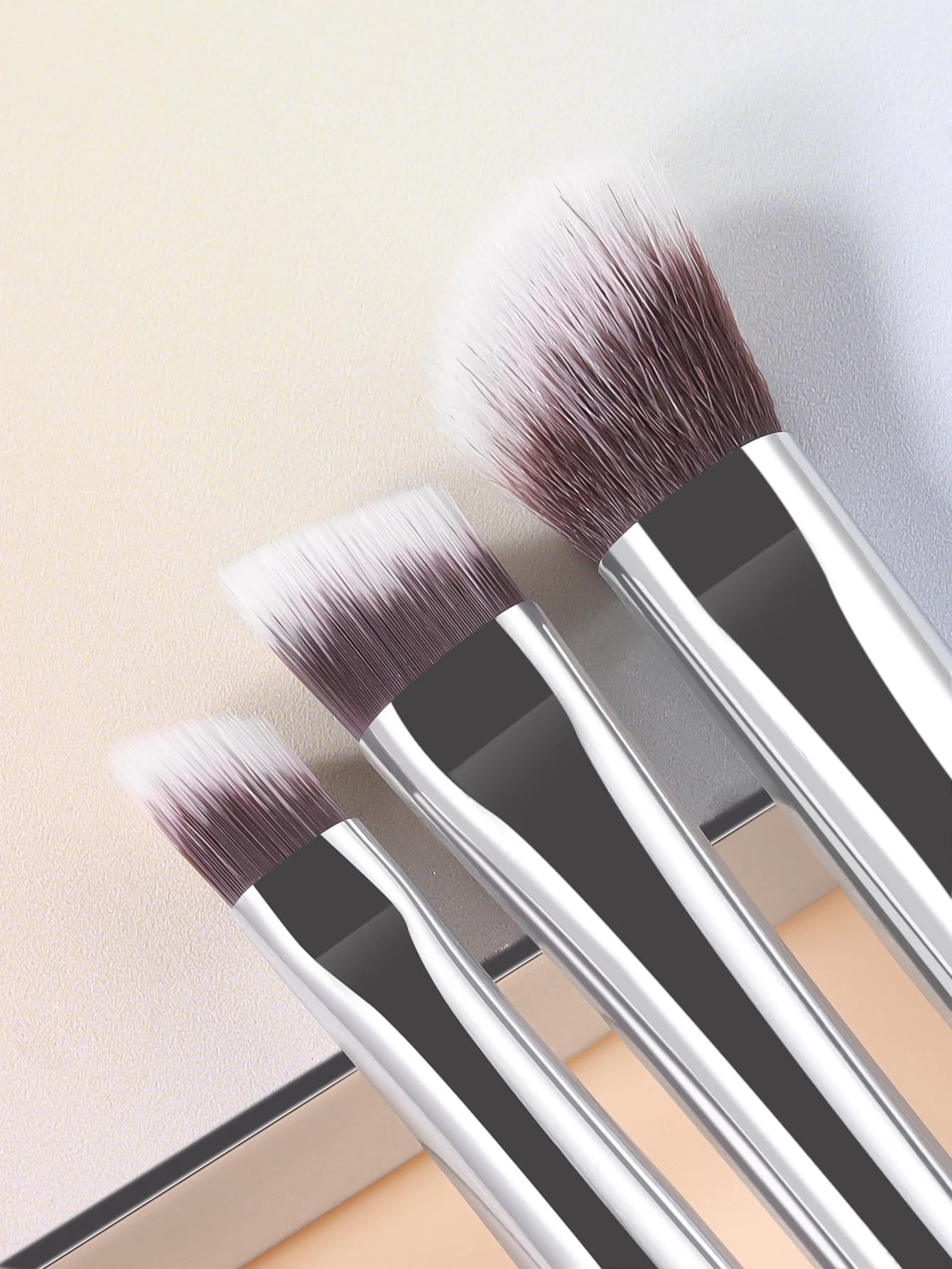 3 basic eye shadow makeup brushes, base for small eyes mixing, large nose makeup brush, professional tools for eye shadows