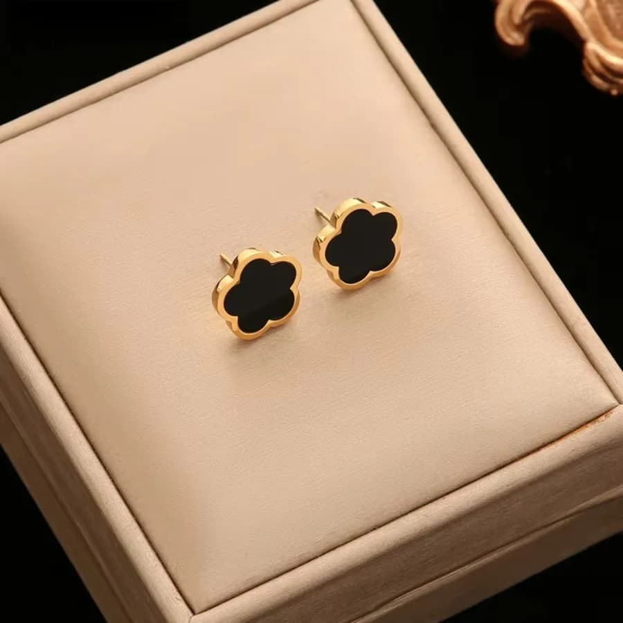 316L Stainless Steel Black Five Leaf Clover Flower Stud Earrings For Women New Trendy Waterproof Ear Jewelry Girls Gift