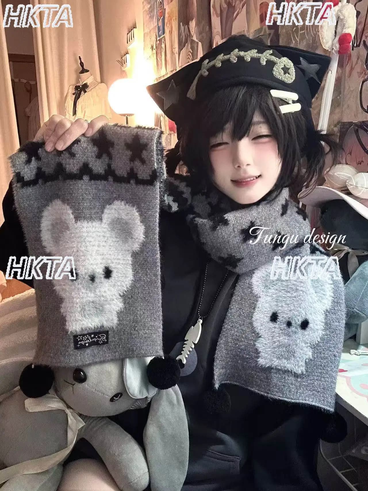 Sciarpa Originale Star Mouse Nera e Grigia Morbida e Calda con Pompon, Scaldacollo Punk Subculturale Carino, Sciarpa Animale Y2K per Cosplay alla Moda