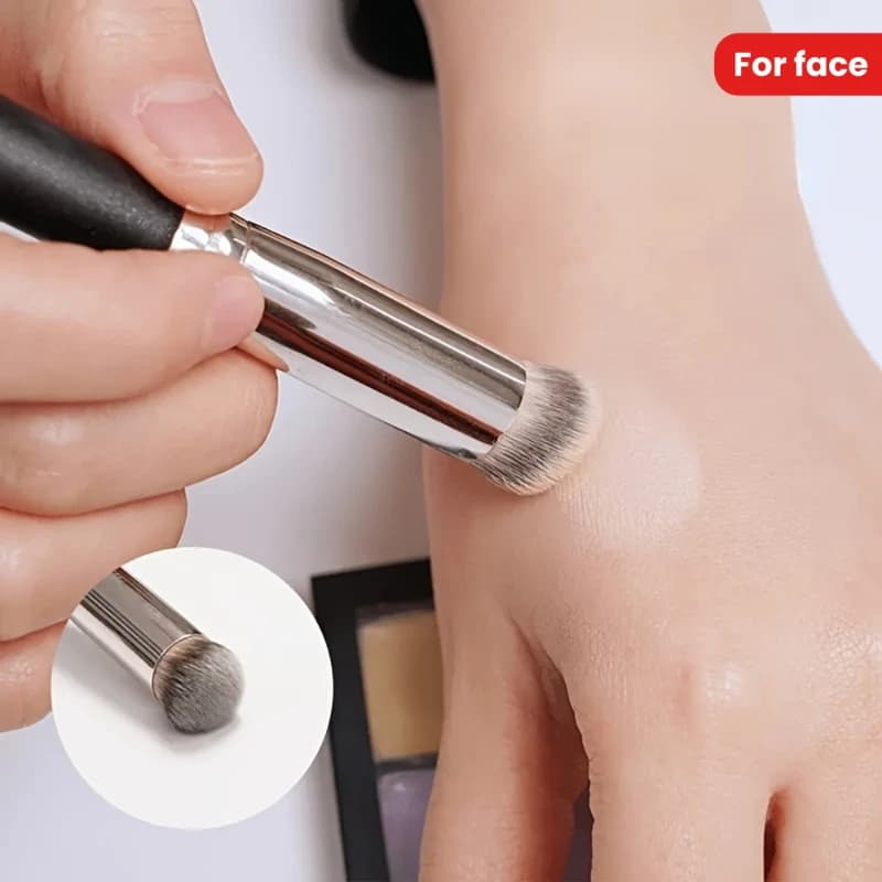 Pennello per correttore per fondotinta Pennello per trucco, Pennello per correttore Primer Base per il viso Trucco Strumenti di bellezza delicati sulla pelle per le donne