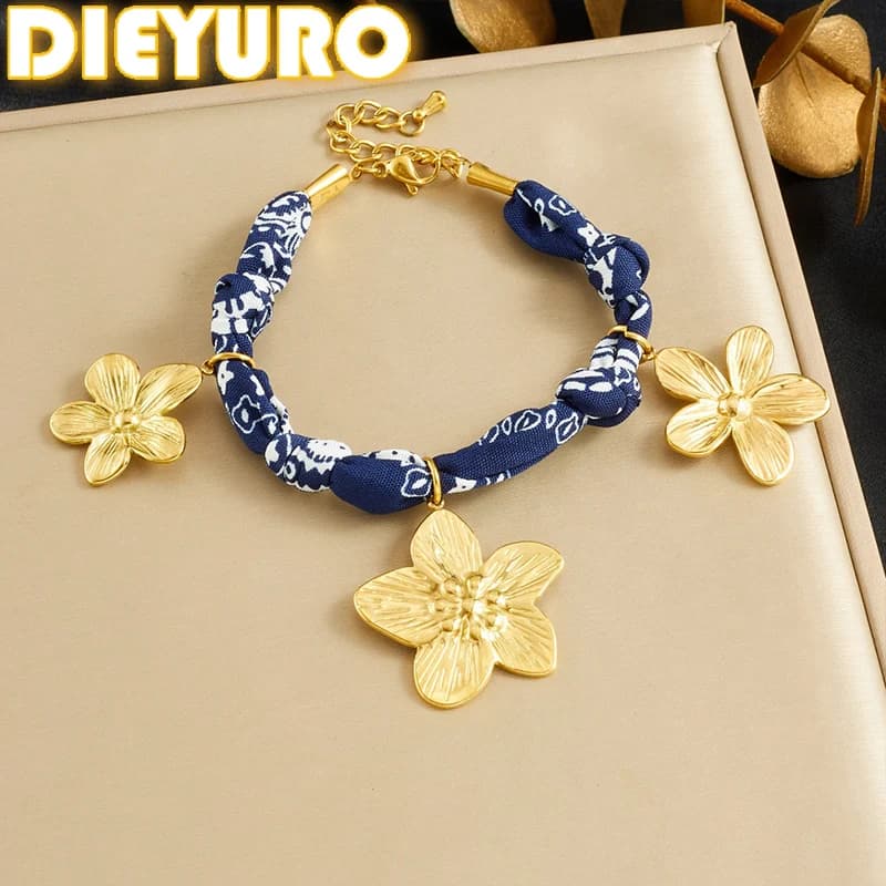 DIEYURO Bracciale con ciondolo fiori di lusso dorati in acciaio inossidabile 316L da donna Classico gioielli con catena da polso con nastro blu vintage blu scuro