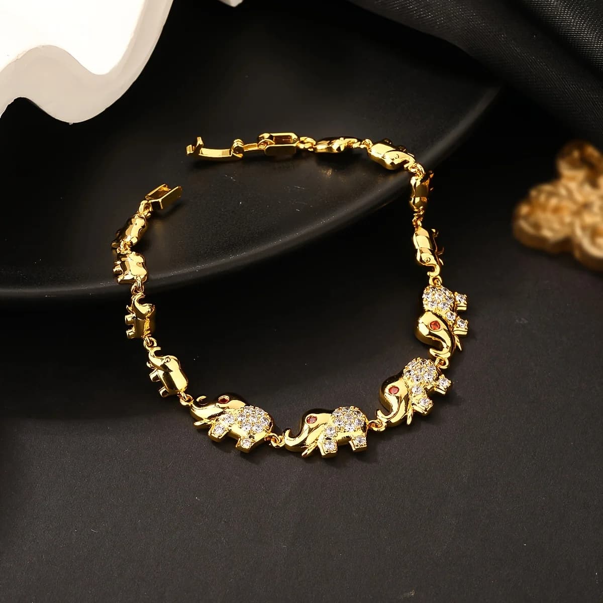 1 Mother and Child Elephant Ladies Gift Fashion Bracelet [Golden]