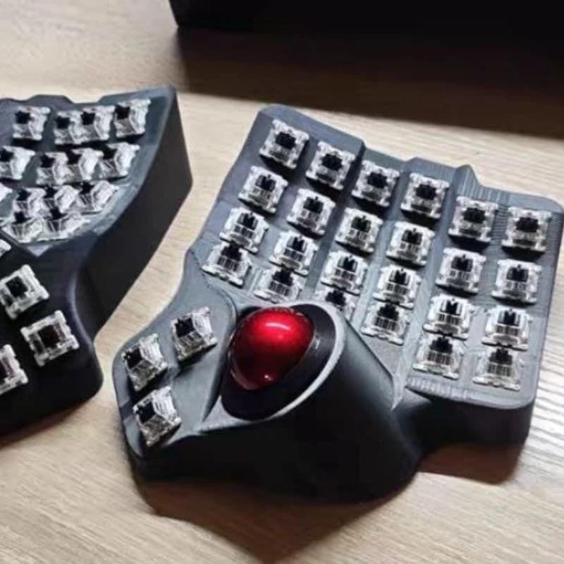 Tastiera Ergonomica Personalizzabile Charybdis MK1 Cablata/Bluetooth con Trackball, Versione QMK/ZMK in PLA/PETG, Hot Swap, Regalo