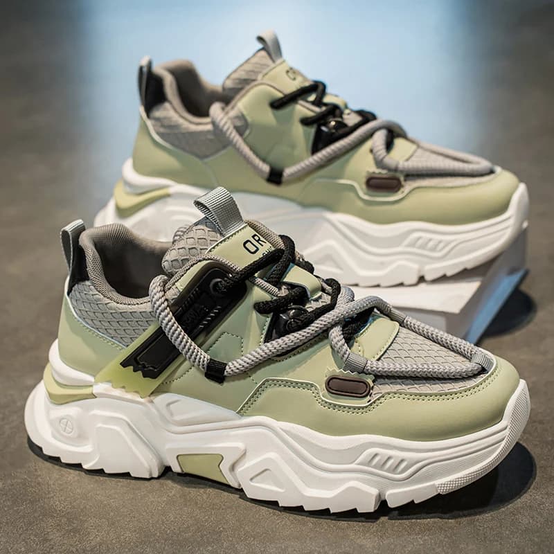 Wear-resistant men's sneakers in net with thick sole 2025 men's casual shoes new autunnali Comfortable and breathable non-slip footwear