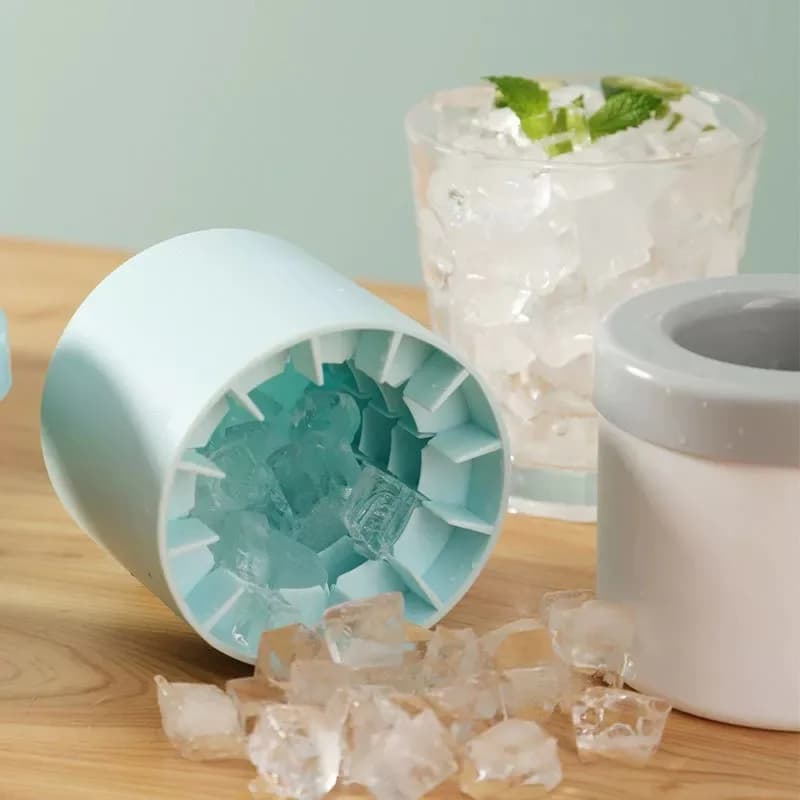 Scatola per la produzione di ghiaccio creativa in silicone Stampo per griglia per ghiaccio in silicone per uso alimentare per uso domestico