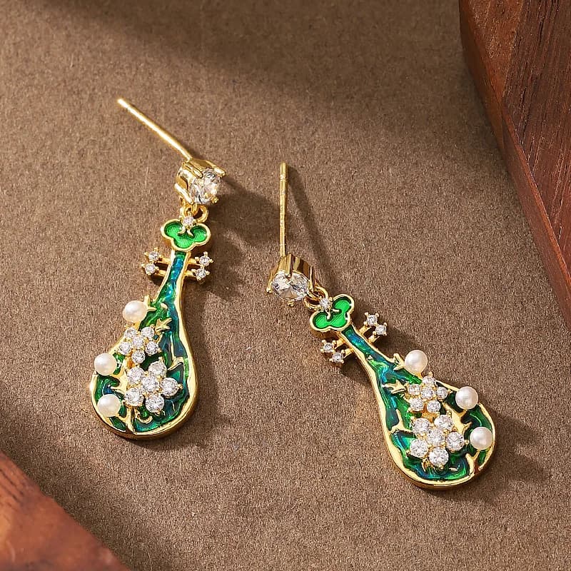 Fashionable, exquisite and personalized enamel oil-dropping pearl pipa flower earrings niche light luxury design earrings