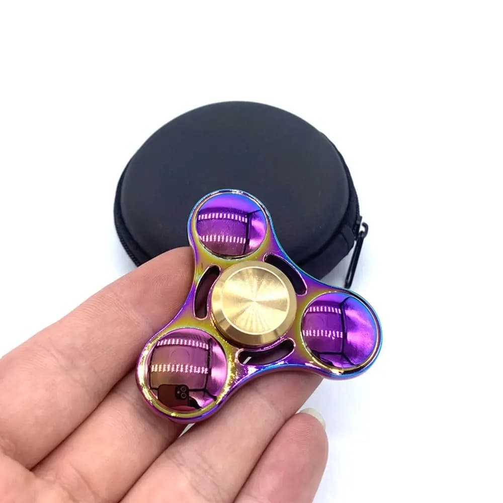 Fidget Tappo in rame Giroscopio con punta delle dita Placcatura Colorata UFO Spinner a mano Interessante ufficio con punta delle dita del trifoglio