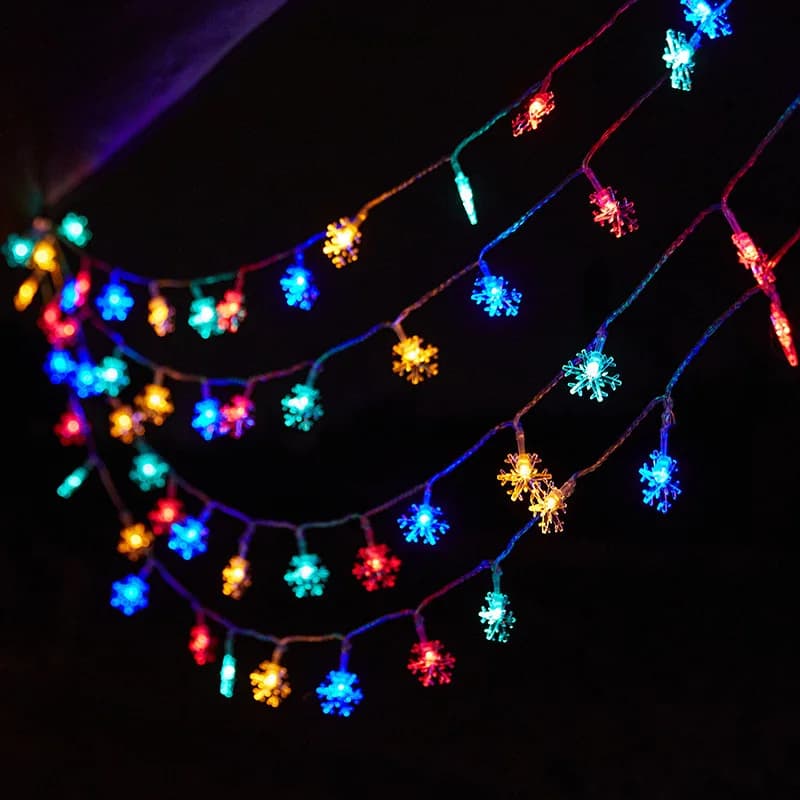 Luci a LED a Forma di Fiocco di Neve a Batteria, Ghirlanda Luminosa per Esterni, Lampada per Matrimoni, Luci Fatate per Giardino, Decorazione Natalizia per Casa e Stanze