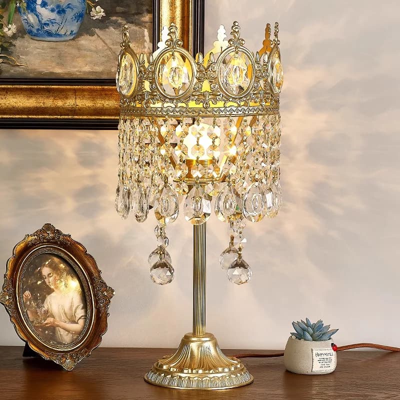 Lampade da Terra LED con Design a Corona Europea, Luci di Lusso con Base in Cristallo, Lampade da Comodino per Camera da Letto, Decorazione Artistica di Alta Gamma