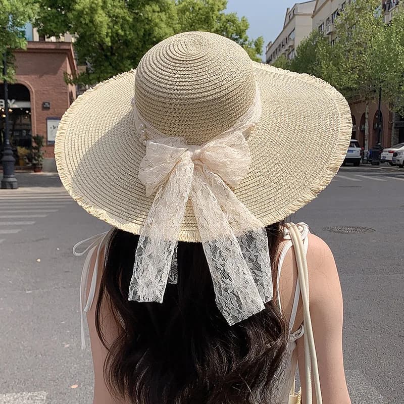 Lace Bow Straw Sun Hat – Pearl Accented Wide Brim Beach Cap, Flattering Face-Slimming for Summer Vacation
