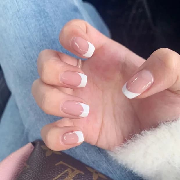 Nuova Collezione 2026 di Manicure Francese Bianca Semplice e Corta: Prodotti per Nail Art Pronti all'Uso, Punte per Unghie Rinnovabili, Stile Corto