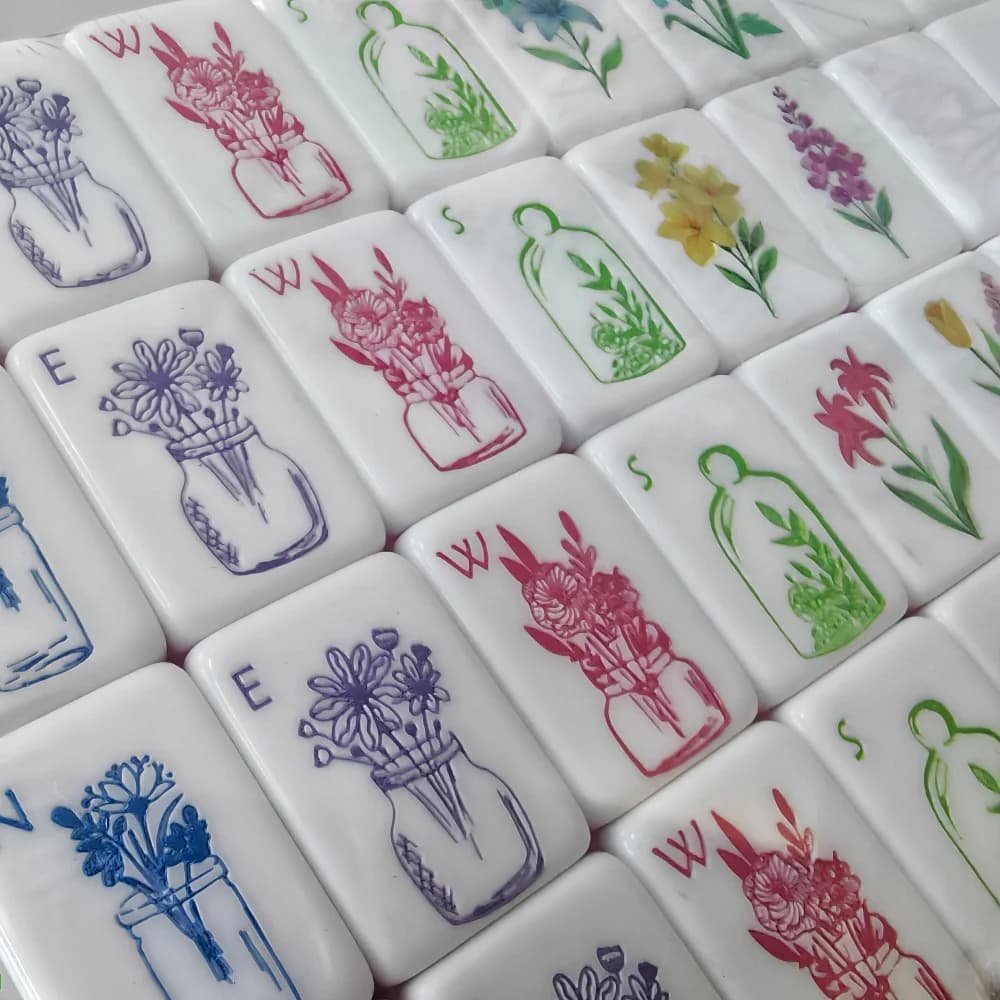 2026 Hibiscus Powder American Mahjong Set - 4 Layer Acrylic 160 Tiles Laser Engraving Portable Mah Jongg Game