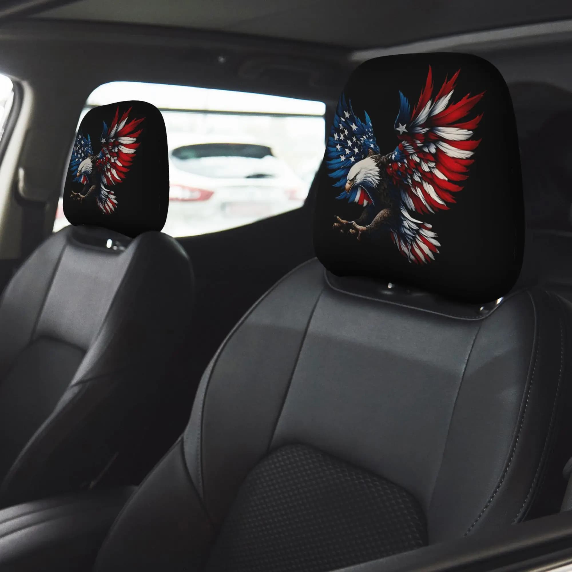 Set di due copri poggiatesta per auto con un elegante design a forma di aquila con la bandiera degli Stati Uniti, perfetti per la decorazione festiva degli interni e