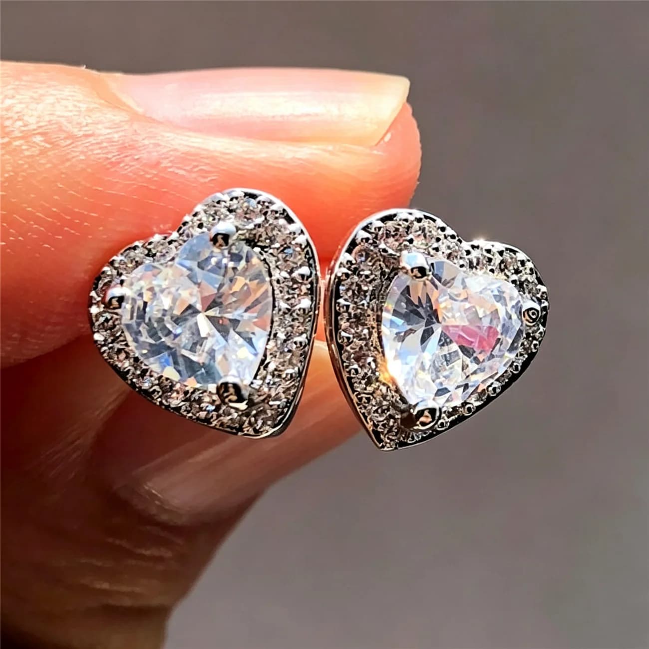 Luxury Female Black/Green/Red/White Stud Earrings Fashion Silver Color Small Wedding Jewelry For Women
