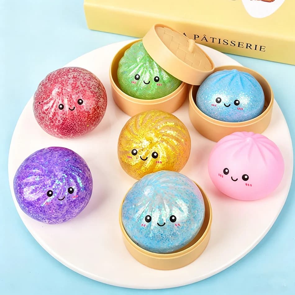 12 Pezzi Palline Antistress Lampeggianti a Forma di Raviolo, Giocattolo Sensoriale Fidget, Simulazione Cibo, Piccole Palline Spremibili a Forma di Impasto per la Rilassazione delle Mani