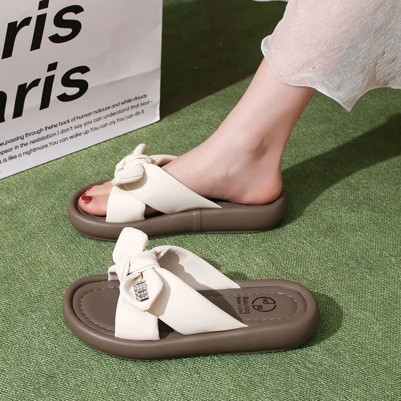 Ciabatte Estive 2026 da Donna, alla Moda, con Punta Tonda e Cinturino Incrociato, Ciabatte da Spiaggia Dolci da Donna, Sandali