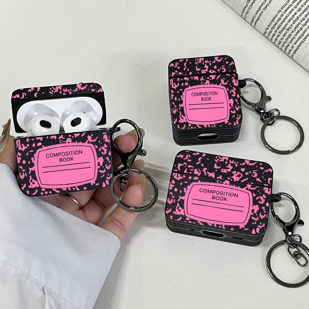 Custodia per auricolari con motivo libro di composizione rosa per AirPods Pro3/Pro2/Pro, AirPods 1/2/3/4 Custodia protettiva antiurto con portachiavi
