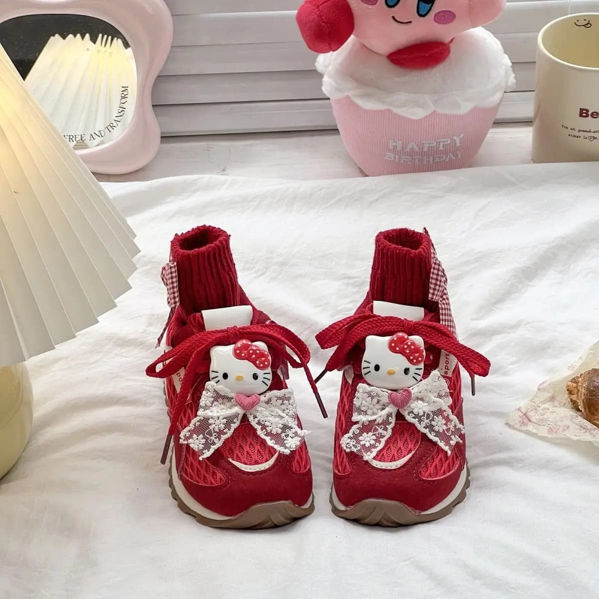 Nuovo Sanrio Hello Kitty Ragazze Scarpe sportive per bambini Papillon Scarpe da tennis per bambini Fondo morbido Scarpe da corsa autunnali Scarpe da ginnastica antiscivolo