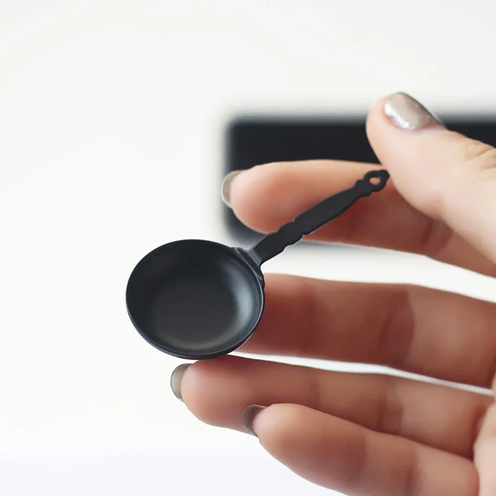 1 pz 1/12 accessori per casa delle bambole miniature padella in metallo mini utensili da cucina modello per la decorazione della casa delle bambole OB11 bjd