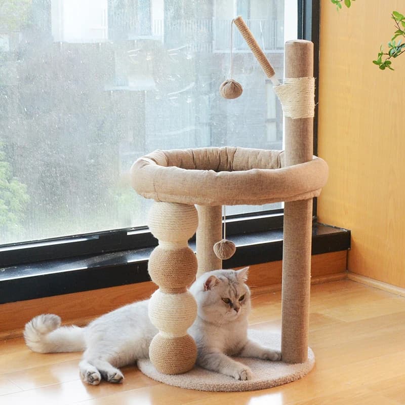 Tiragraffi per gatti giocattolo per letti per animali domestici da interno con simpatico tiragraffi per gatti rivestito in sisal, palla in peluche per prodotti per gatti gattini
