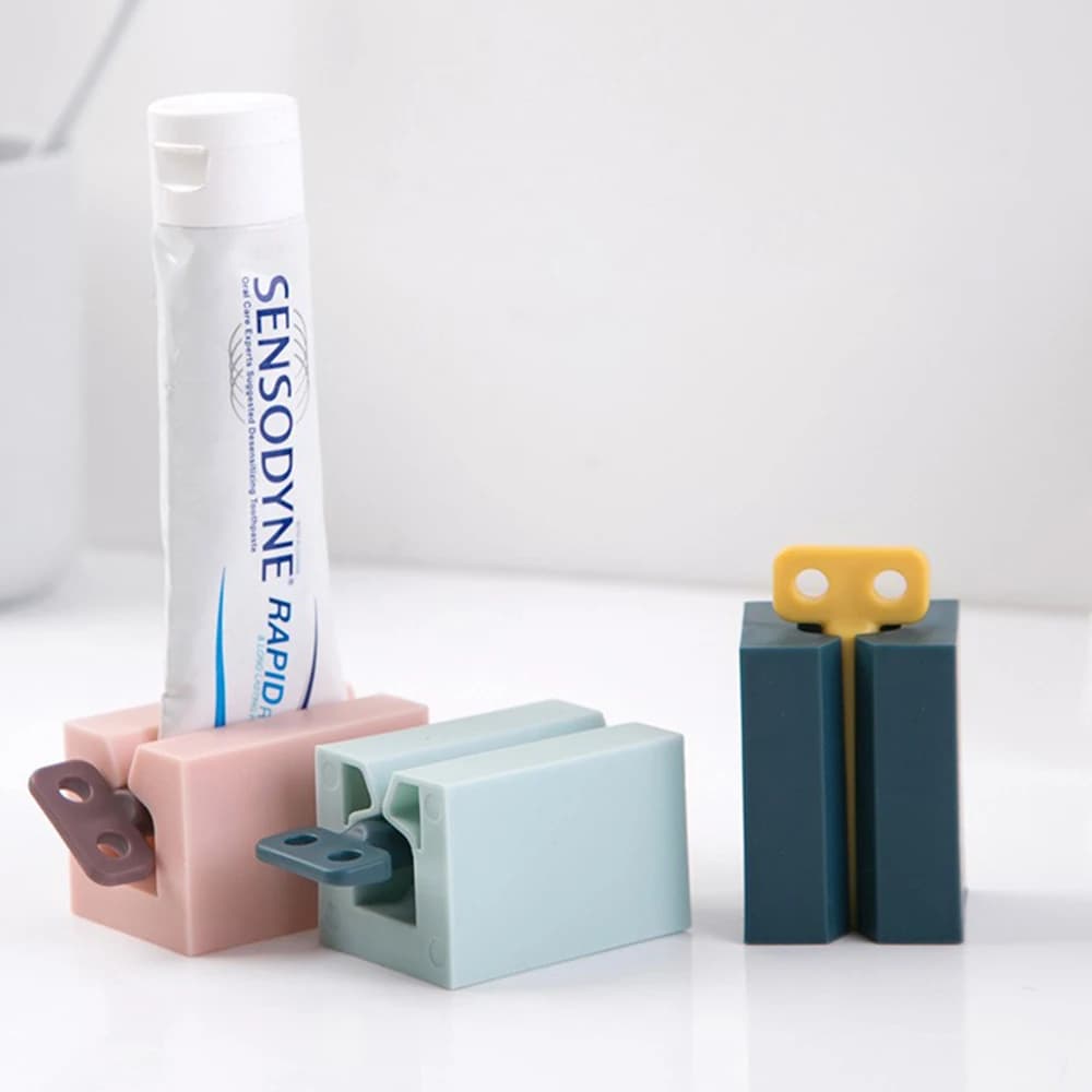 Facewashing roller with pressed toothpaste press clean bathroom with toothpaste clip with magic juicer