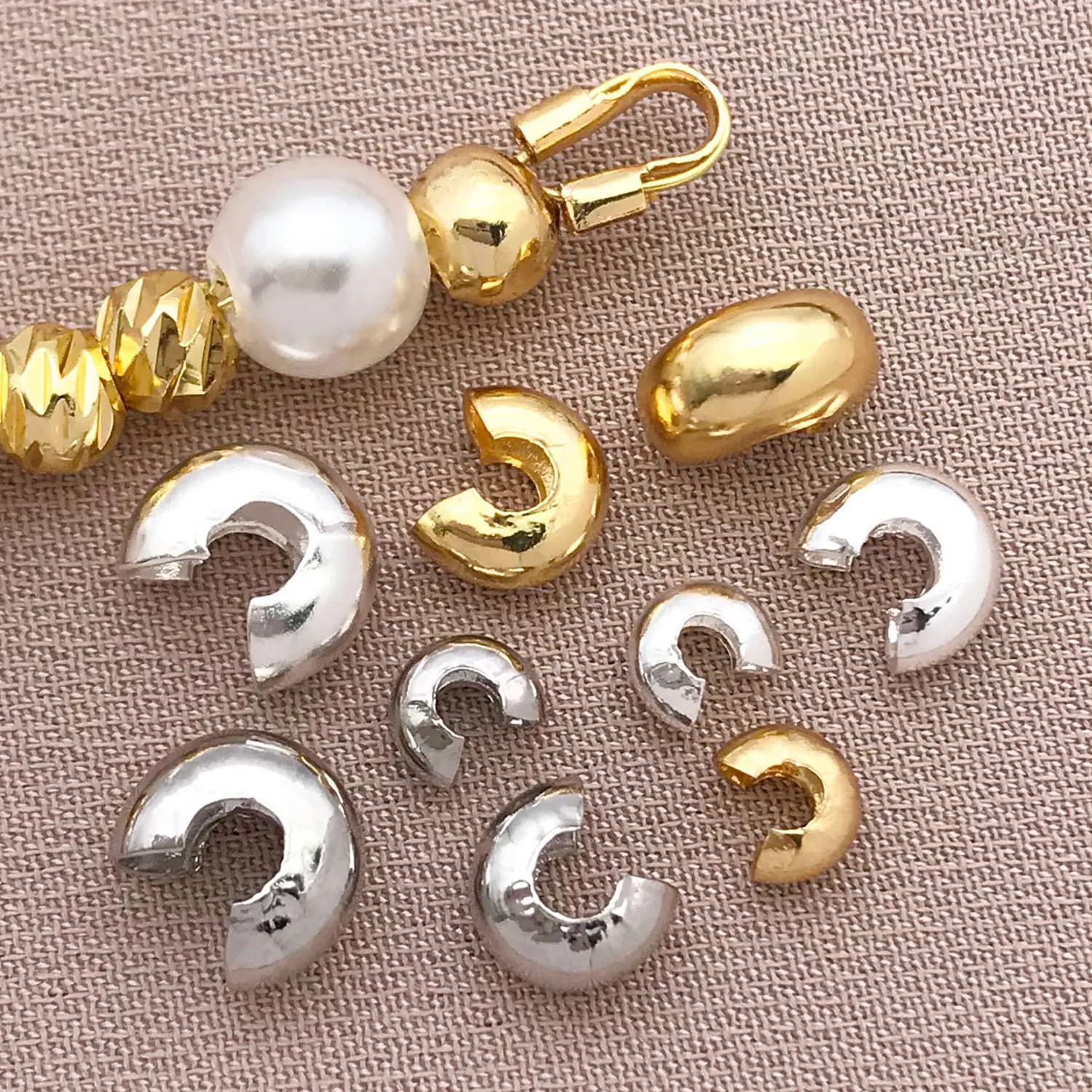 Mescolare 20 pezzi 18 carati placcato in rame vero dorato spesso argentato a forma di C con fibbia di chiusura perline di apertura, accessori per la creazione di gioielli fai da te