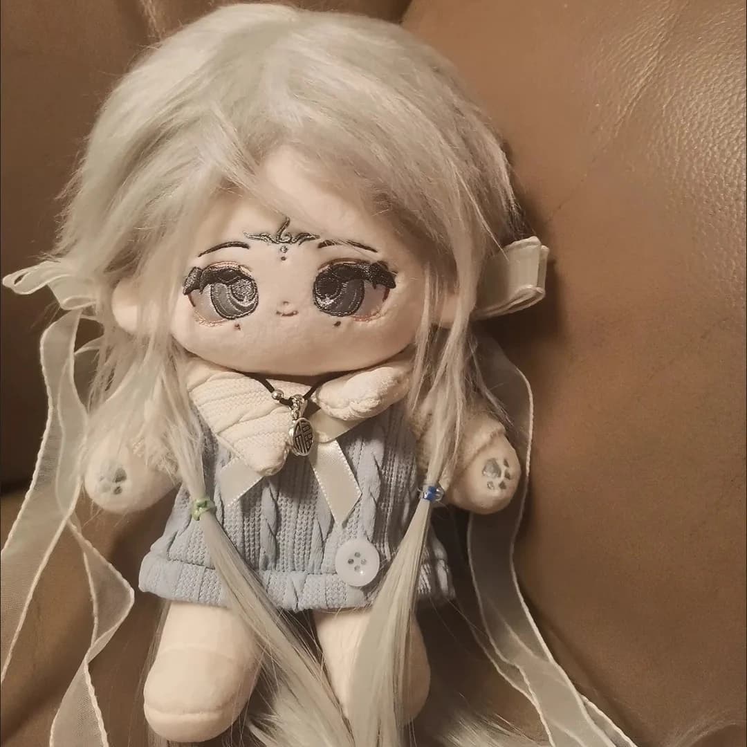 20 centimetri Anime Attributo Yin Liu Kawaii Cosplay Bambola di Cotone Morbido Con Scheletro Del Fumetto FAI DA TE Vestire Figure Giocattolo Ventole Collezione Regalo