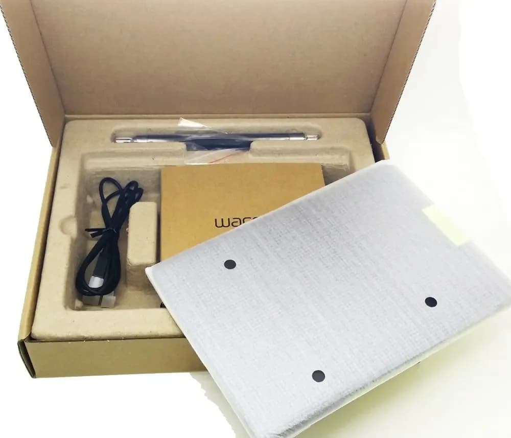 One By Wacom Small Drawing Pen Tablet CTL471