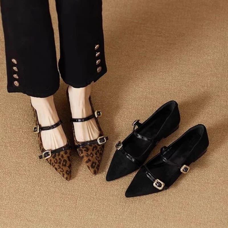 Scarpe da Donna alla Moda in Pelle Scamosciata PU con Punta Affusolata e Cinturino, Tacco Basso Quadrato, Suola in Gomma Sotto i 3 cm, Comode per Camminare Ogni Giorno