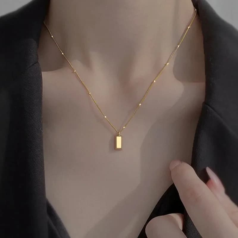 Nuova Collana con Ciondolo a Pepita d'Oro Semplice e Piccola, con Texture Metallica, per Donna, Accessorio Quotidiano alla Moda, Gioiello per Feste, Regali di Compleanno