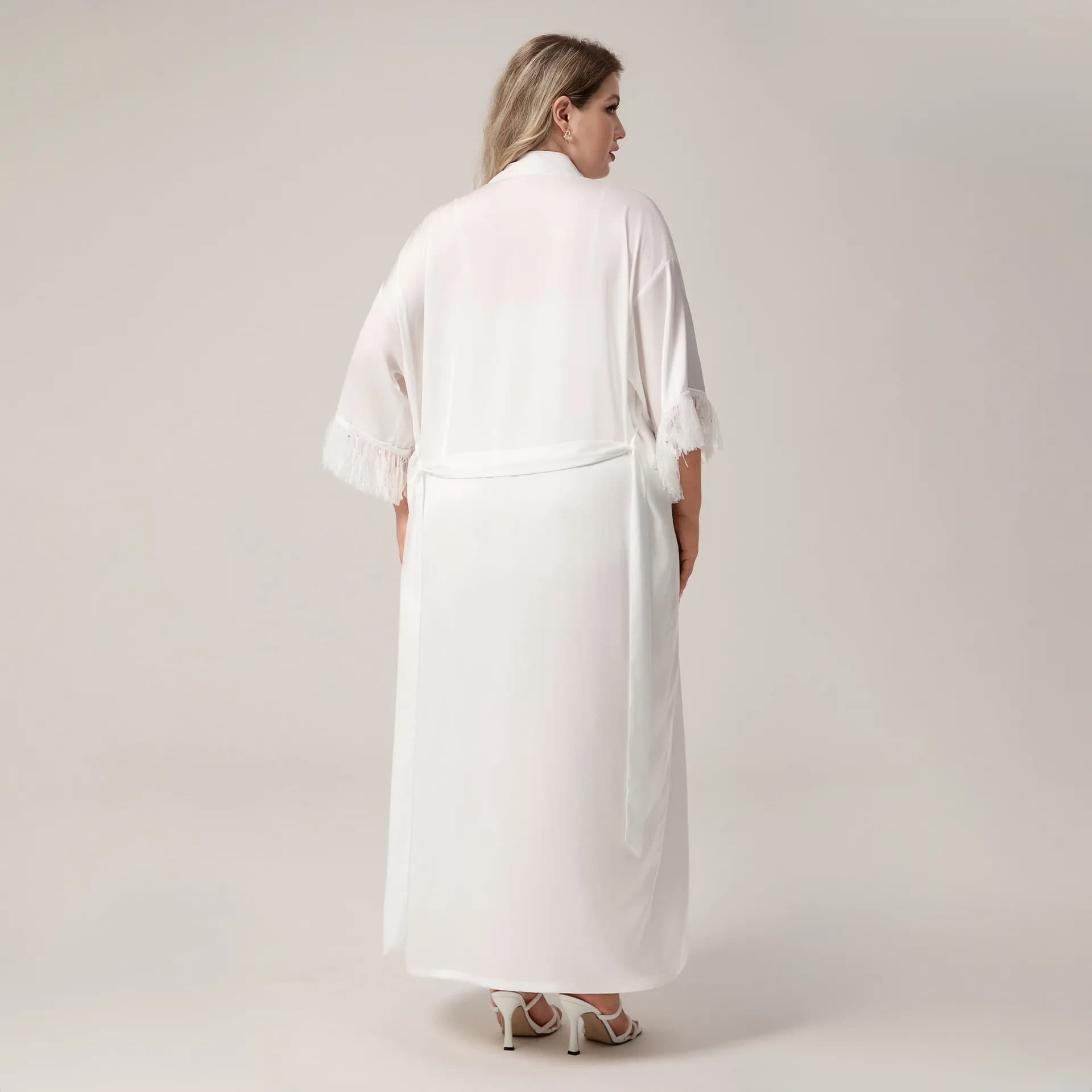 2026 New Plus Size Ladies' Satin Chiffon Robe Loose-Fitting Feather Print Spring/Summer Long Nightdress Loungewear Bathrobe