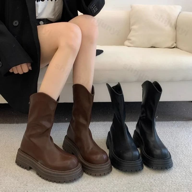 Stivali da donna Nuova suola spessa impilata Moda Marrone Nero 2025 Stivaletti corti Piattaforma in pelle rugosa Casual Botines Scarpe Chelsea