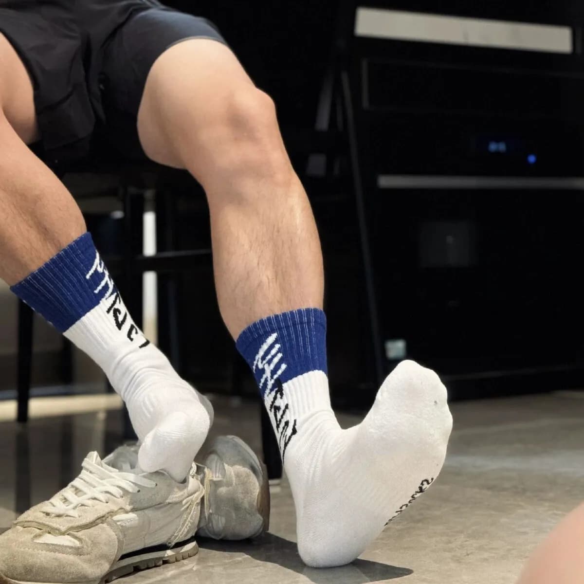 Calzini da uomo di nuovo design Tubo centrale Comodo calzino sportivo da calcio Calzini con stampa di lettere Patchwork