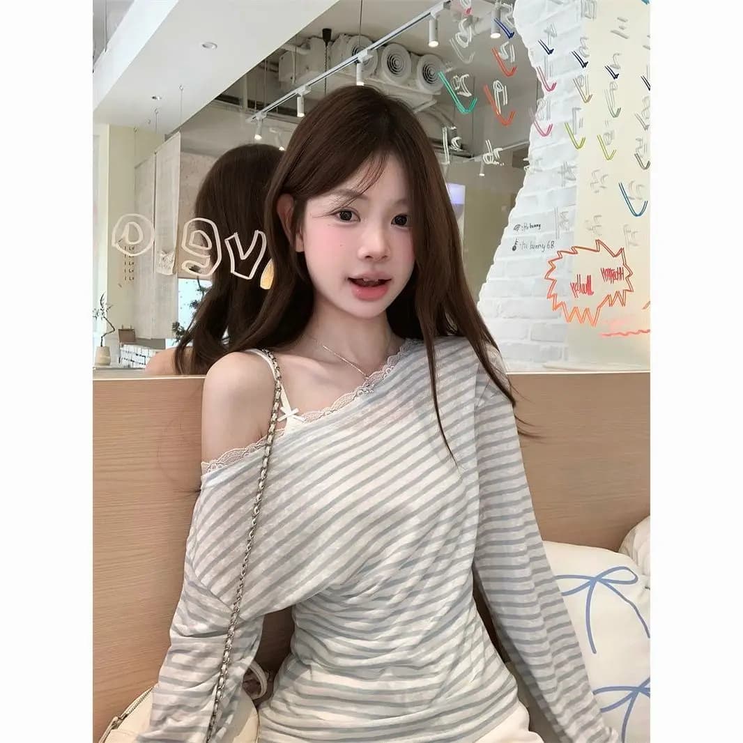 Elegante Top Vintage a Righe con Spalle Scoperte, Volant e Maniche Lunghe, Stile Harajuku Kawaii, Moda Femminile Street Style