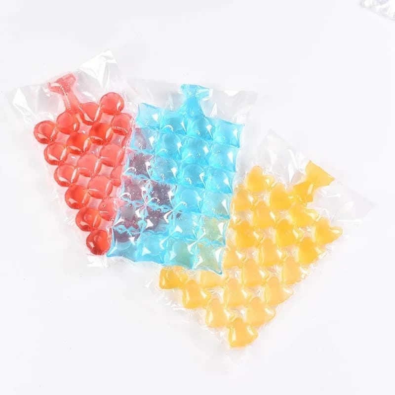 Sacchetti per cubetti di ghiaccio monouso con 24 griglie Stampo per vassoio per cubetti di ghiaccio trasparente autosigillante, 10 pezzi, Estate
