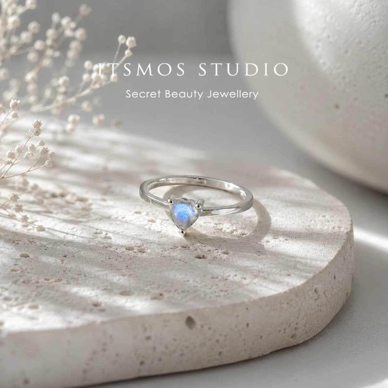 ITSMOS Natural Labradorite Pear Cut Ring Spiritual Healing Gemstone Jewelry Stacking Ring Ethereal Aura Band for Women Gift