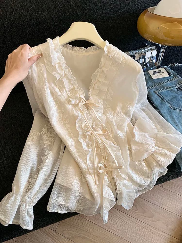 Camicie Eleganti Francesi con Volant per Donne, Blusa Primaverile con Ricami Floreali, Scollo a V con Lacci, Top Femminile con Inserti in Pizzo e Maniche Lunghe alla Moda
