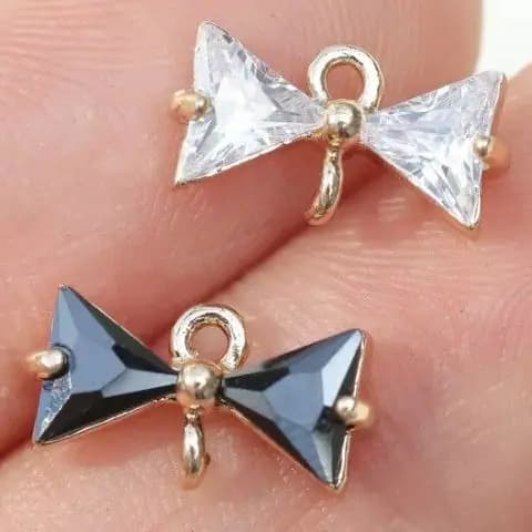 1 pz. Ciondolo a farfalla in rame placcato oro con zirconi neri e bianchi per creazione gioielli, accessori fai da te per braccialetti