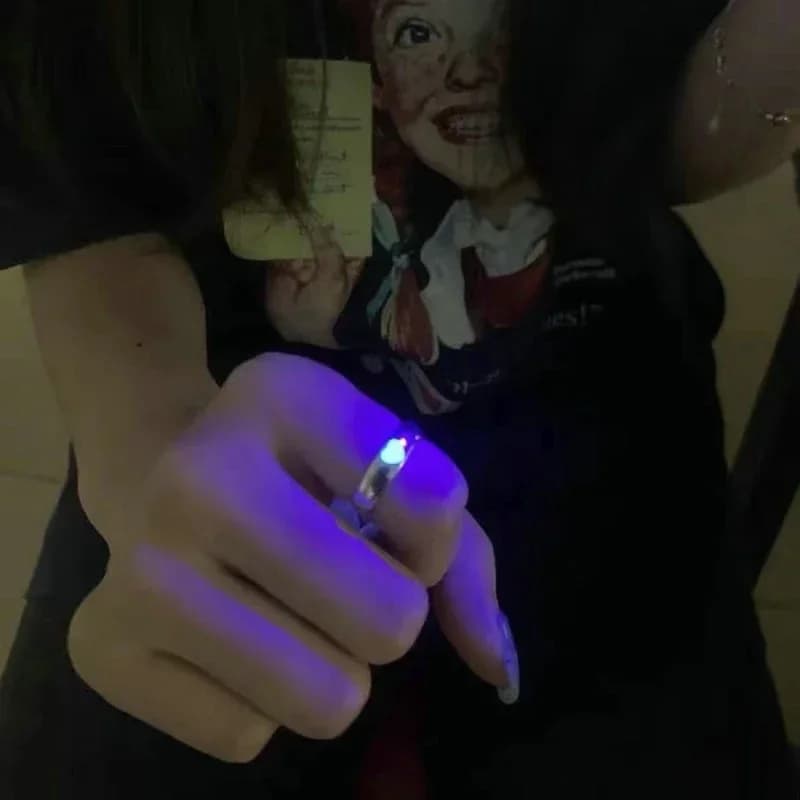 Anello a forma di cuore luminoso blu rosa per donna uomo coppia fluorescente bagliore nel buio anelli per dito regolabili regali di gioielli di moda
