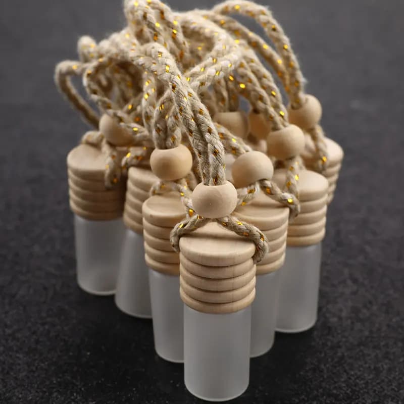 New 10 pcs 5 ml Empty Auto Deodorant Pendant Glass Perfume Bottle With Wood Caps Bottle Diffuser Essential Oil Reusable