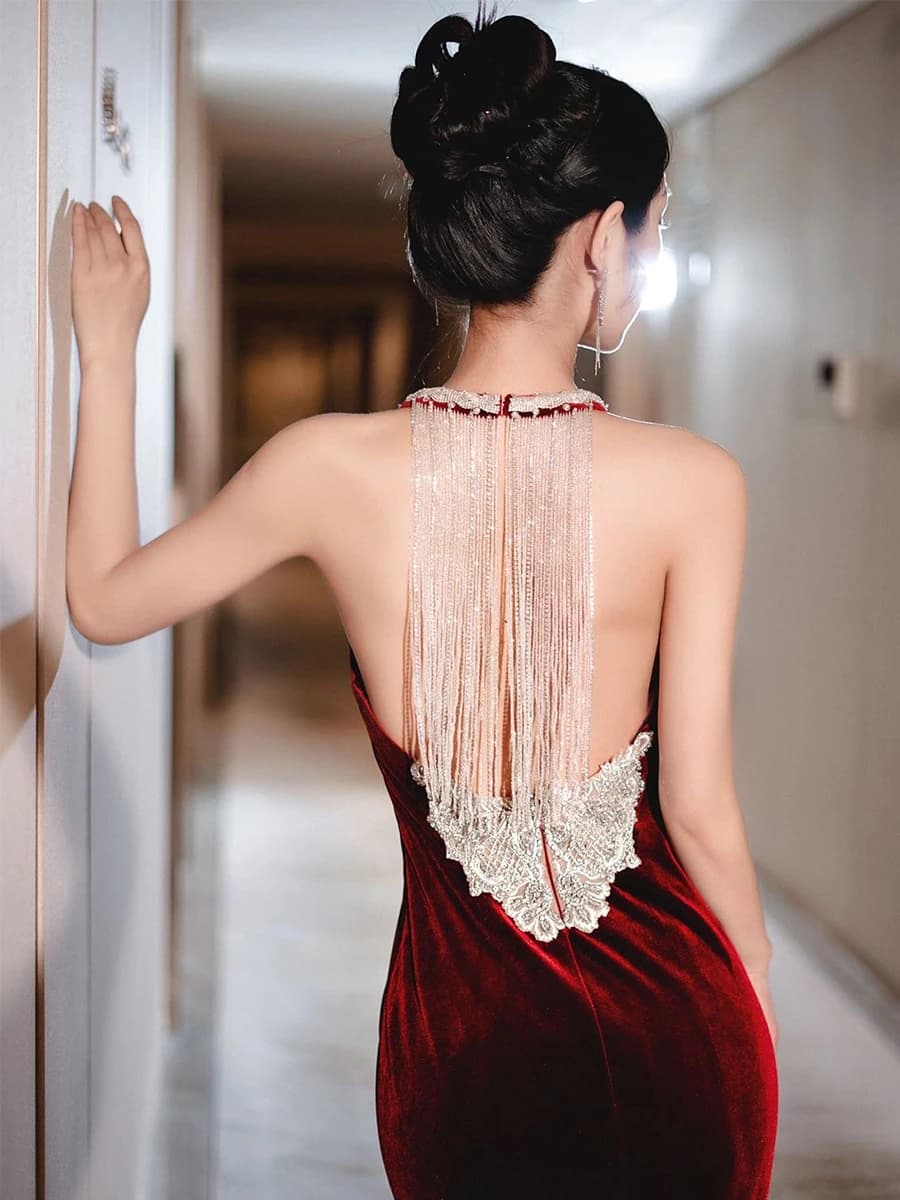 Abito da sposa a coda di pesce rosso, senza schienale, in velluto, a vita media, gonna lunga, elegante e lussuoso, per fidanzamento o matrimonio.