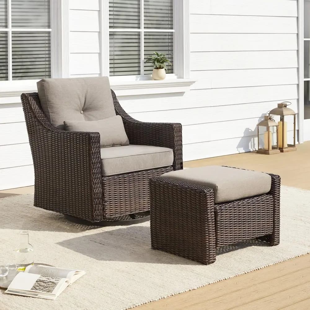 Set di 2 Pezzi di Mobili da Giardino in Vimini, Set Bistrot in Rattan per Esterni con Sedia Girevole a Dondolo, Cuscini Spessi e Pouf