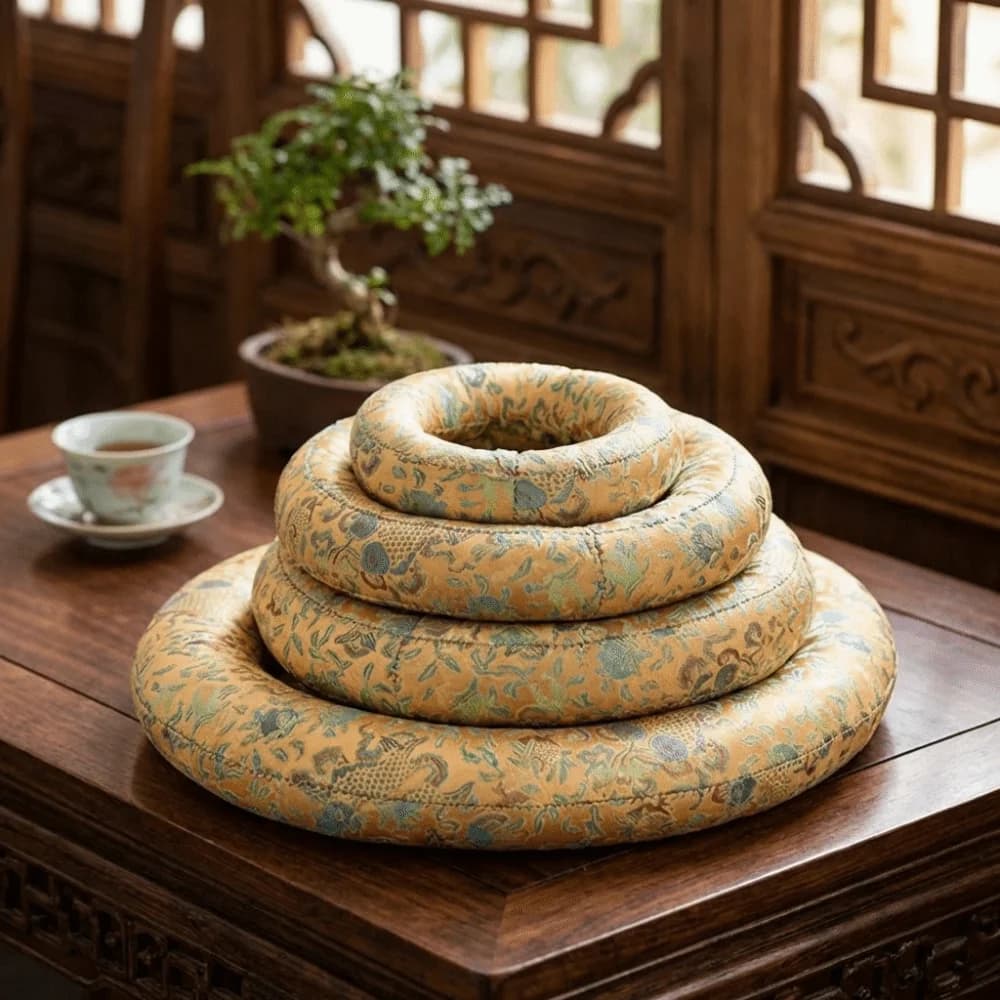 Tappetino per Campana Tibetana Nepalese a Forma di Ciambella, in Broccato, Antiscivolo, Tradizionale, in Legno, per Yoga