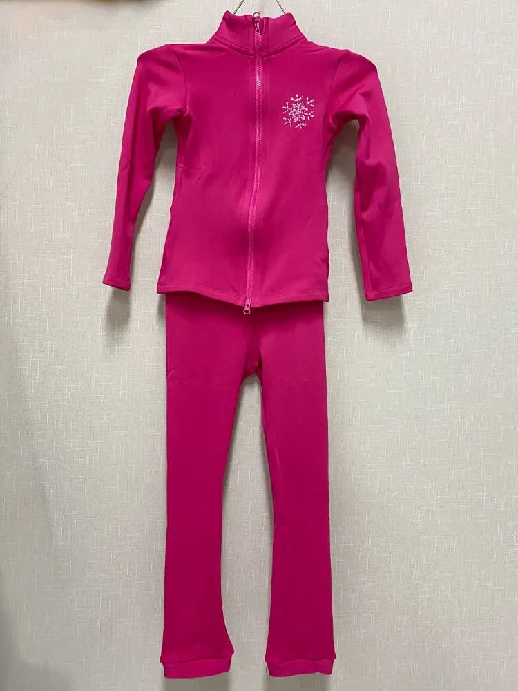 Figure skating training suit set with fleece fabric skating pants and ice skating jacket can be worn close to the body